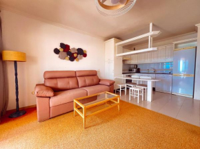 Beach front Apartment in Aquaviva, Ocean View CS603